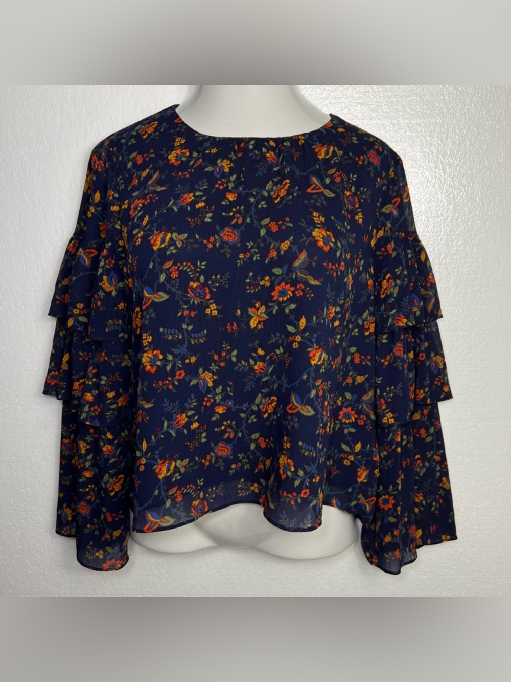 Madewell ruffle-sleeve top in climbing vine size L blouse